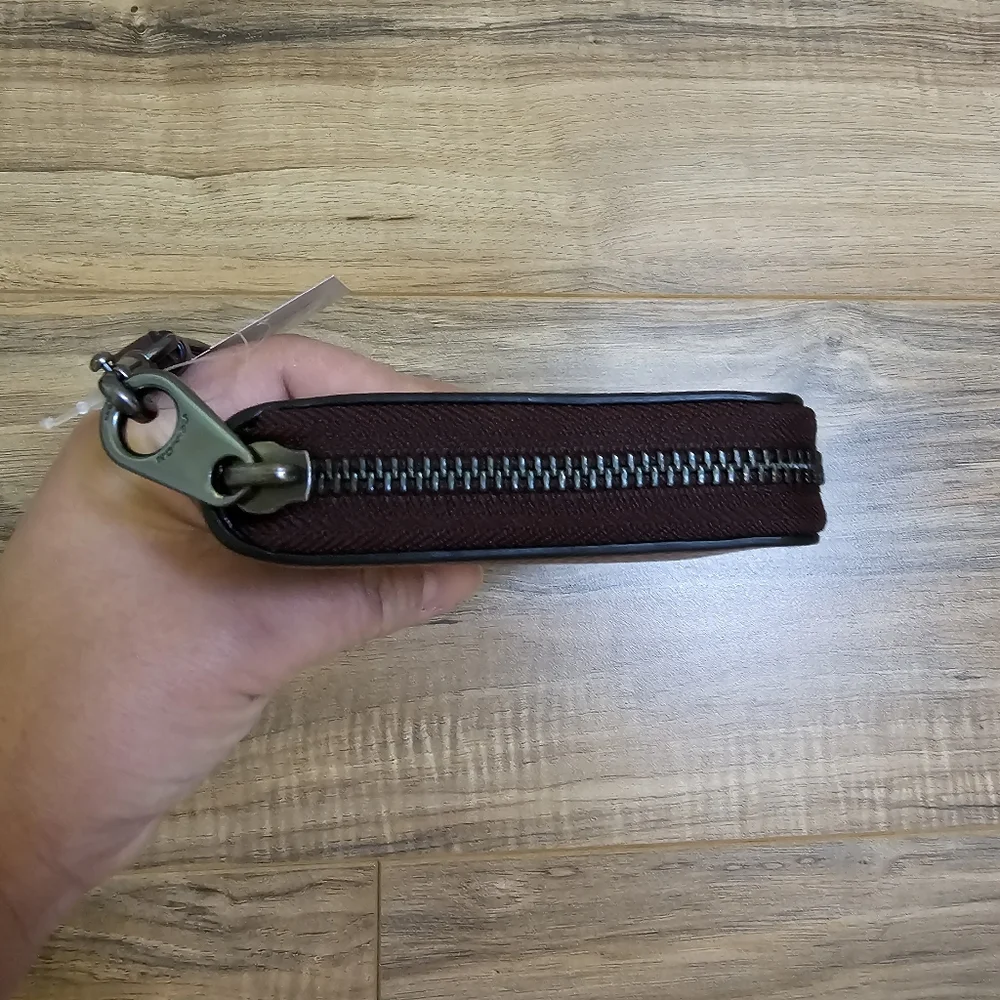 Disney X Coach Long Zip Around Wallet Once Upon A Dream - Picture 6 of 13